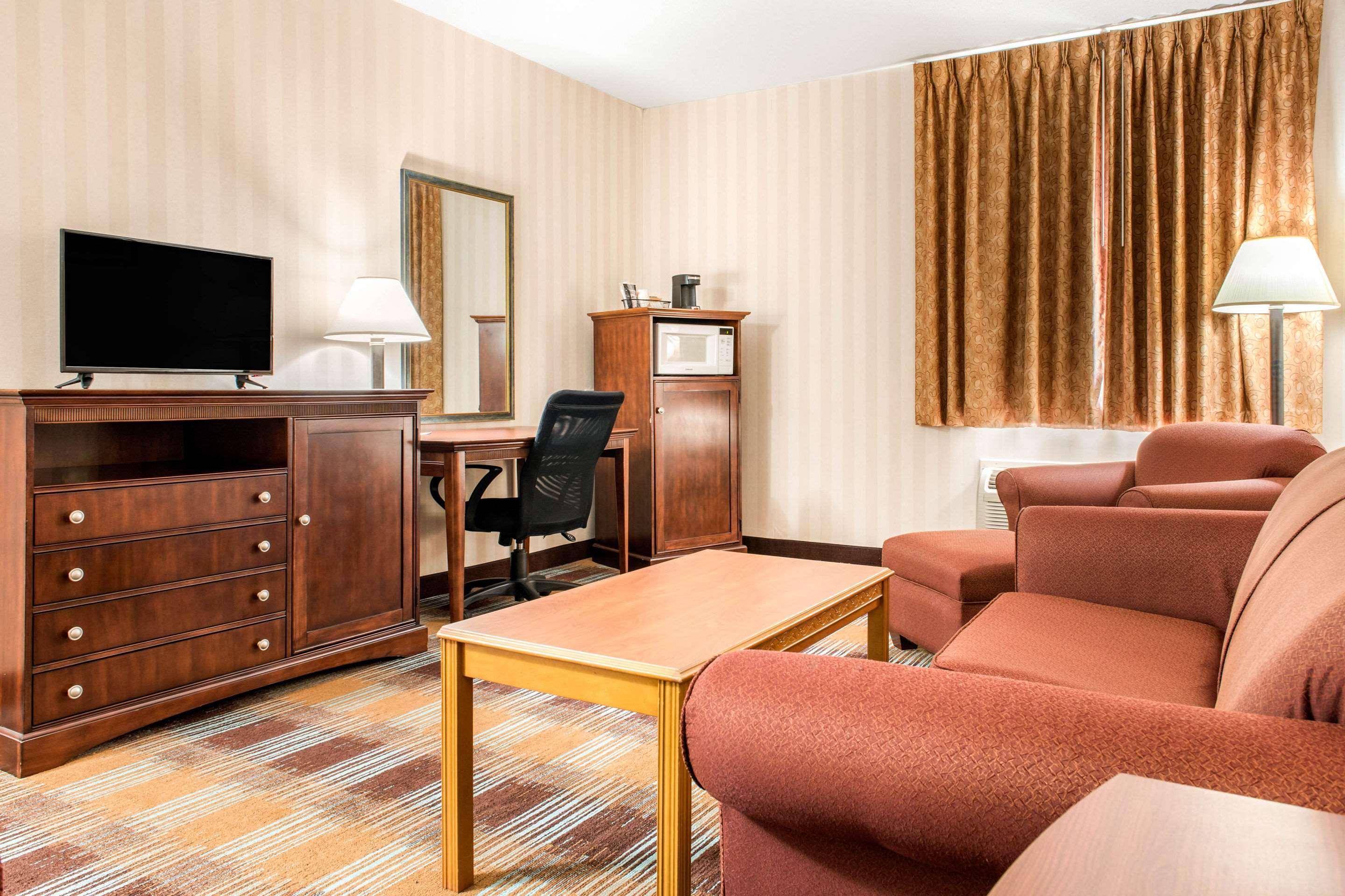 Quality Inn & Suites Miamisburg - Dayton South Esterno foto
